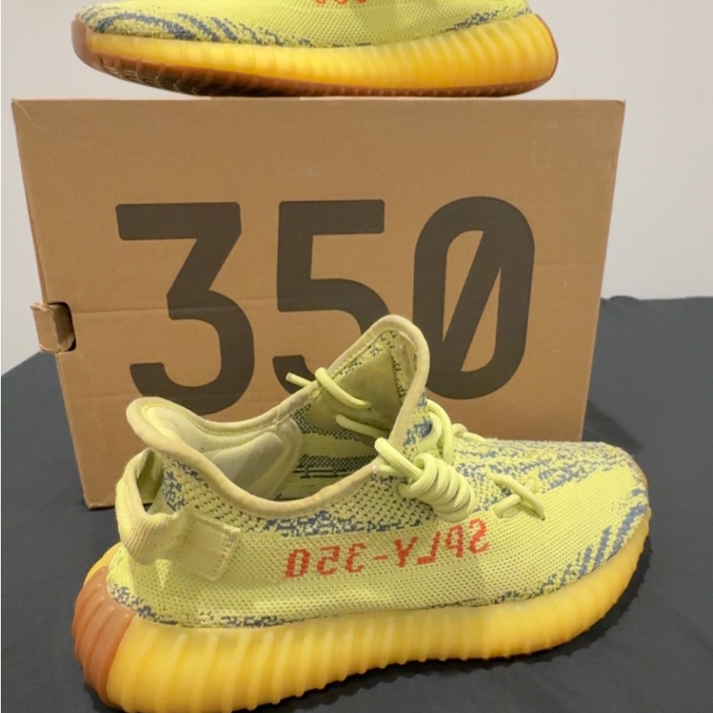 Adidas Yeezy Boost 350 V2 - Yellow